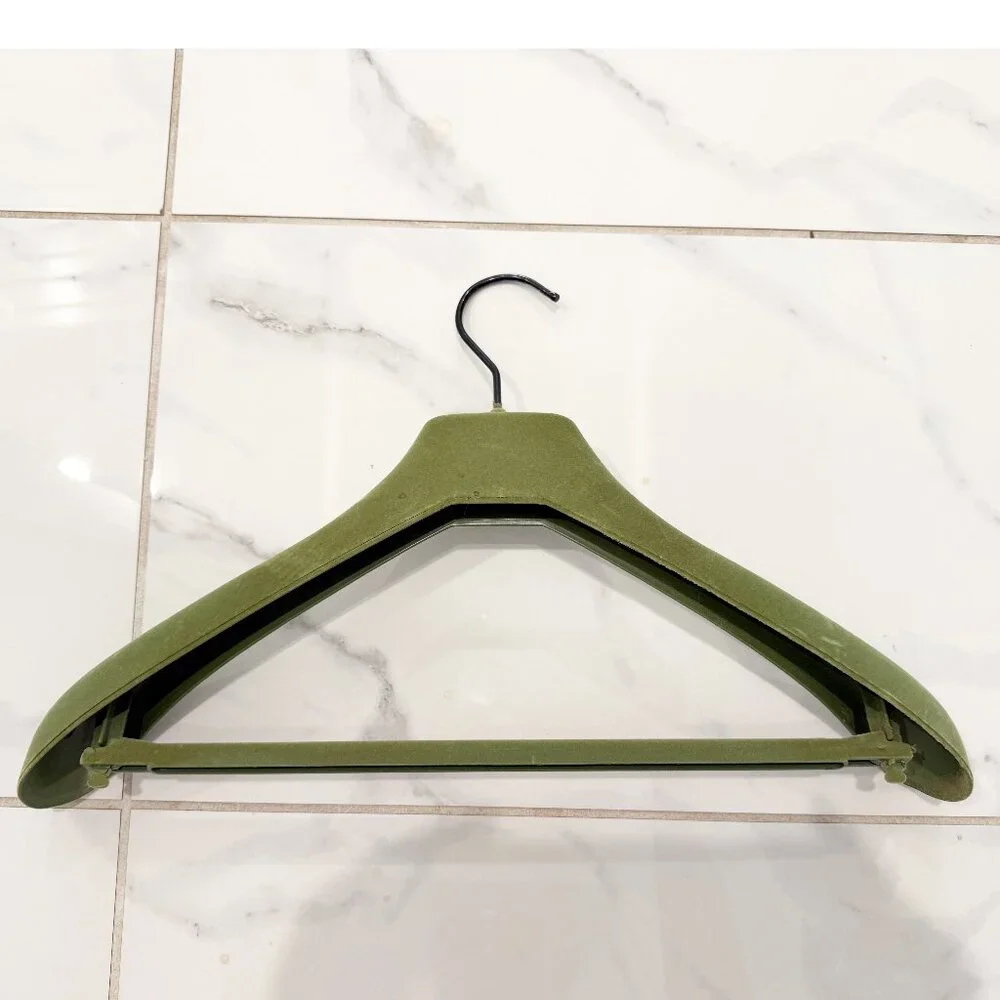 Authentic GUCCI Green Velvet Boutique Logo Suit Jacket Pants Hanger 14
